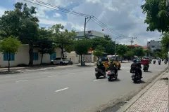 BÁN NHÀ MẶT TIỀN HUỲNH TẤN PHÁT – PHƯỜNG PHÚ THUẬN, QUẬN 7