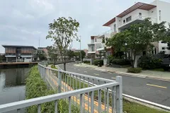 Biệt thự 3 mặt tiền view hồ tại Quận 9, TP.HCM