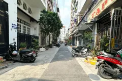 Cho thuê CCMN Cầu Diễn 150m2, 42 phòng, 190 triệu/tháng, Hà Nội