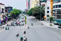 Bán toà nhà mặt phố Nguyễn Văn Cừ, Quận Long Biên, Hà Nội