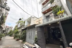 Bán nhá Phan Huy Ich GV 4 X17 4 Tầng hxh 7,6 tỷ