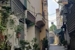 Phố Trạm ô tô lùi cửa 6 tỷ 30m gần sát phố,Long biên sổ đỏ