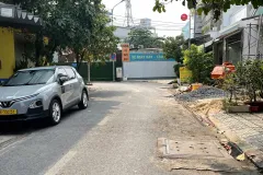 Bán nhà 2 tầng gần chợ Thạnh Xuân, TP.HCM
