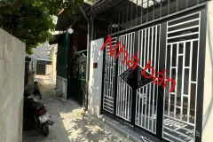 Nhà dân Ngọc Thụy 5 tầng mới xây ô tô vào cửa