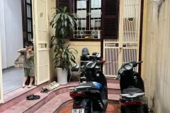 NHÀ PHỐ LA THÀNH – 56 M² – MT 4,2M – 4 TẦNG – GẦN PHỐ – NGÕ THÔNG – TRUNG TÂM