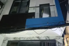 GẤP BÁN - GIÁ TỐT - NHÀ ĐẸP Ở NGAY - 3 TẦNG - GẦN MẶT TIỀN - HẺM XE HƠI ĐỖ CỬA