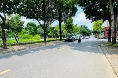 biệt thự sân vườn Long Biên, 179m, MT 12.3m, view hồ điều hoà