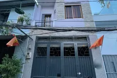Hơn 6 tỷ sở hữu nhà 2 mặt hẻm xe hơi Quận 7