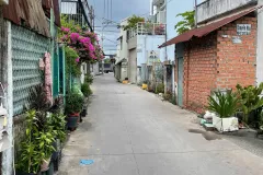 GẦN TRƯỜNG NGUYỄN VĂN THỆ - GẦN 50M² – ĐẤT VUÔNG VỨC, SHR – HẺM Ô TÔ – CHỈ