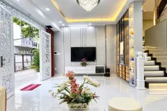 NHA GÓC 2 MẶT TIỀN THÔNG THOÁNG, NGANG 8M, YÊN TĨNH, TẶNG NỘI THẤT, GIÁ HƠN 6.5