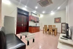 Cho thuê căn hộ 50m² phố Hàng Than, Ba Đình, 7 triệu