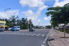 BÁN GIÁM GIÁ 30% CĂN NHÀ 2 TẦNG GÓC 2 MẶT TIỂN đường nhựa. KP Ninh An, P. Bình M