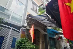 Bán nhà 5 tầng 609-33 Nguyễn Đình Chiểu, trung tâm Q3 giáp Q1, 5PN, sân thượng