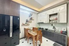 Bán nhà thanh lân 5 tầng long lanh dân xây ở ngay gần phố hoàng mai