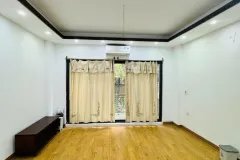 Bán siêu phẩm nhà đại la 5 tầng long lanh dân xây ôtô tránh vào nhà hai bà trưng