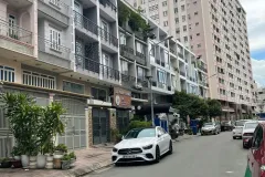 Bán nhà mặt tiền Lữ Gia, Quận 11, TP.HCM