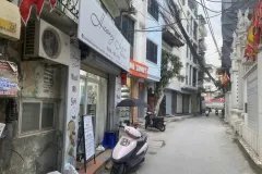 Bán nhà mặt phố Giáp Bát, Hoàng Mai, Hà Nội