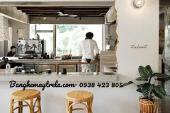 Ghế quầy bar mây tự nhiên tại TP.HCM