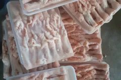 Mua chân gà rút xương – Tiết kiệm thời gian sơ chế