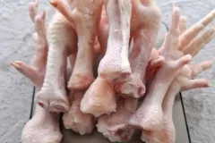 Cập nhật bảng giá chân gà đông lạnh mới nhất