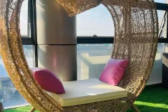 Ghế mây tre đan chụp hình