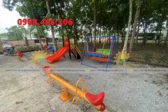 Bập bênh lò xo trẻ em, bập bênh composite khung sắt trẻ mầm non
