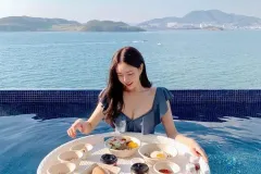 Khay nổi nhựa giả mây hồ bơi sang trọng tại TP. Hồ Chí Minh