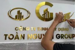 THI CÔNG CHỮ MICA BẢNG HIỆU QUẢNG CÁO