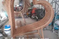 Ghế chụp hình trái tim mây nhựa để ngoài trời