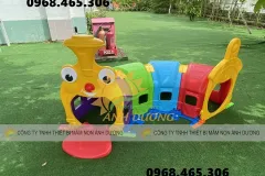 Hầm chui cho trẻ em tại Nghệ An