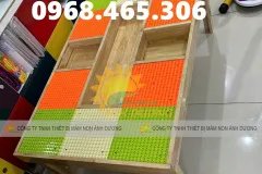 Bàn lego trẻ em bằng gỗ, bàn chơi cát trẻ em, tường lego trẻ em