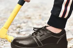 So sánh giá 10 thương hiệu giày bảo hộ tại Hồ Chí Minh