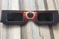 Kính quan sát mặt trời