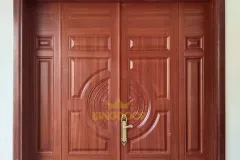 Cửa Thép Vân Gỗ Tại Tân Bình - Thi Công Lắp Đặt