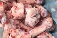 Hình ảnh xương ống heo tươi, đông lạnh và cách phân biệt