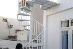 Làm cầu thang sắt tại Sài Gòn