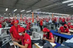 CTy may mặc Lucky tuyển 30 công nhân may thời vụ tại TP.HCM