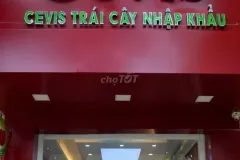 Tuyển nữ bán hàng tại cửa hàng trái cây