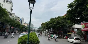 Bán Tòa VP Mặt Phố Nguyễn Văn Cừ 150m2, 108 Tỷ, Quận Long Biên