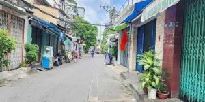 Bán nhà Mặt tiền Hoàng Xuân Nhị - giao Âu Cơ, 8,3x27m, Cấp 4, GPXD 8 tầng, 17,5