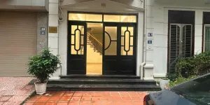 CHO THUÊ NHÀ NGÕ HOÀNG QUỐC VIỆT – CẦU GIẤY  50M² × 5 TẦNG  7 PHÒNG  23
