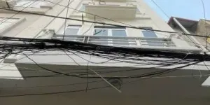 Cho thuê nhà ngõ 132 Cầu Giấy, 5 phòng ngủ, 15 triệu/tháng