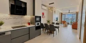 CHÍNH CHỦ Bán trục 06 d1, chuẩn tầng trung view đẹp tòa Diamond Residence (BRG
