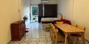 Chính chủ bán căn hộ Cống Quỳnh, Giữa trung tâm Quận 1 - Mặt tiền đường, gần