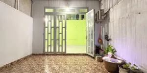 [DP132*] Nhà đẹp vuông A4 sát CV Cây Sộp Đông Hưng Thuận 3.x tỷ