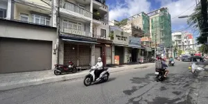 Bán nhà Mặt tiền Nguyễn Văn Khối, ngay CV Làng Hoa, 4x15m, 4 T - 4PN, HĐT 23tr,