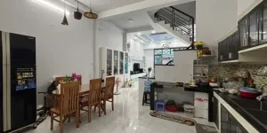 Bán nhà 3 tầng đường 359, Phước Long B, Quận 9, Thủ Đức, TP HCM. DT 78m2. Giá