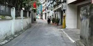 Bán nhà Ngọc Thụy, Long Biên. Dưới 6.6 tỷ. Diện tích 40m2 ô tô. Gần công viên