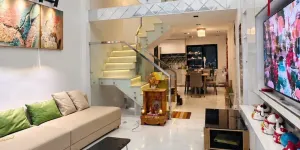 Trung Tâm Quận 10, Sát Chợ Hồ Thị Kỷ, HXH Lê Hồng Phong, Nhà Đẹp 3 Tầng