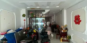 Nhà Mặt Tiền Hẻm Xe Hơi Quận 8